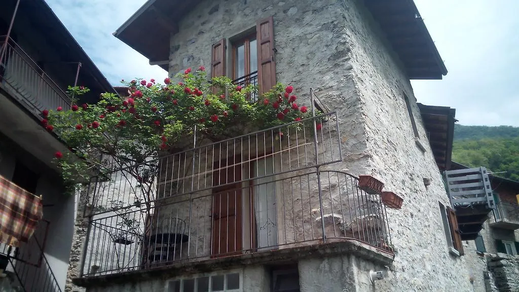 Hotel La Turr De Mezz à Nesso 3*,