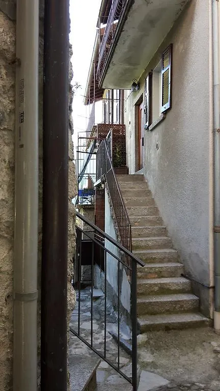 La Turr De Mezz Hotel Nesso 3*,